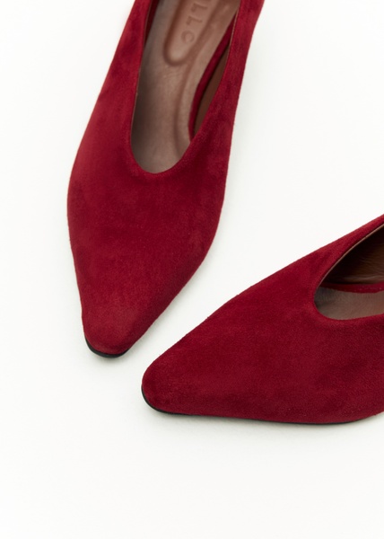 Shoes dark red